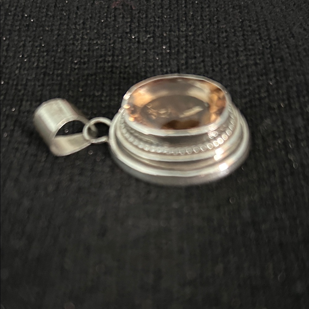 Sterling Silver Pendant with Pale  Orange Stone - Picture 5 of 6